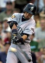 Ichiro lifts average to .342